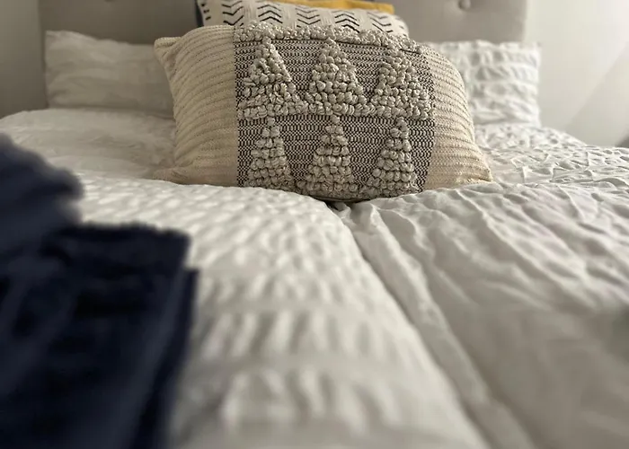 Salt Air Lights Homestay *